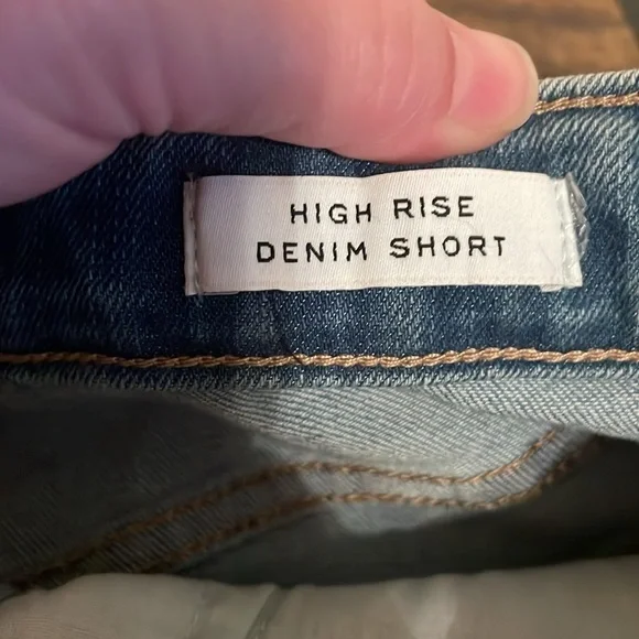 Frayed jeans high rise denim short - Picture 5 of 6